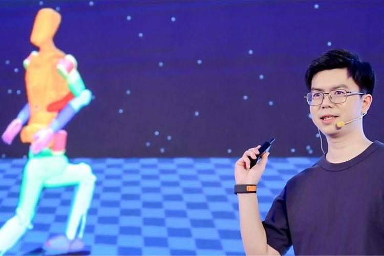 天才少年稚晖君南宫NG28机器人走路进场！AI模型做大脑，目标售价20万以内